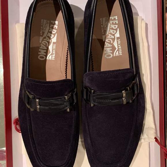 Ferragamo Shoes - Picture 1 of 4